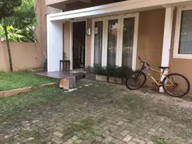 Rumah 2 lantai  Bintaro  , Jakarta selatan,
