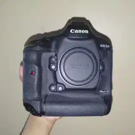 CANON EOS 1DX MARK II