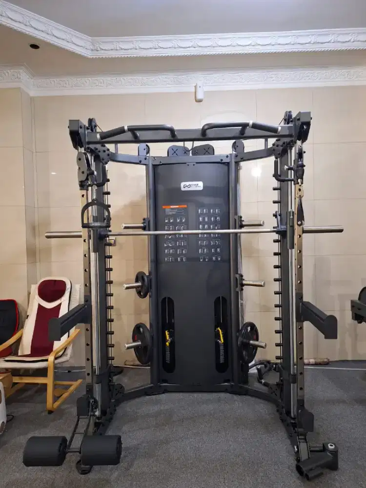 alat fitness Smith machine multi gym