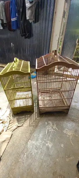 Sangkar kotak bekas layak pake