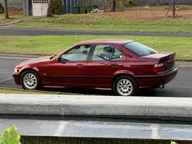 BMW E36 320i (1994)