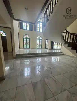 Dijual Rumah Nyaman dan Asri di Villa Cinere Mas
