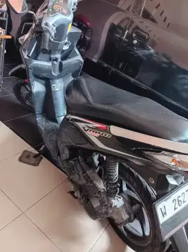 Dijual vario l 110 cc kondisi siap pakai surat lengkap .pajak bln 9