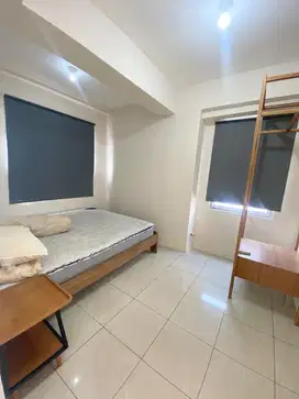 dijual 3 kaamar apartemen greenbay semi furnished tower E!