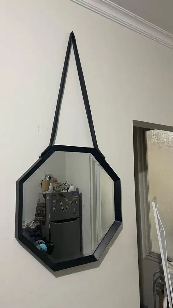 kaca hias gantung aesthetic warna hitam