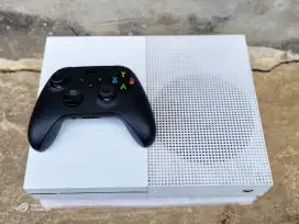 Xbox one s 512 Gb