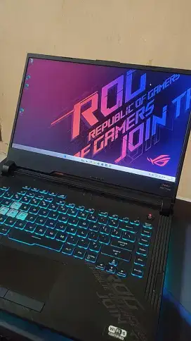 Asus rog strik g512li i7 . NEGO