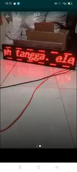 Running tex.papan lampu nama berjalan