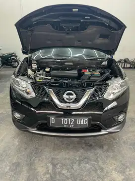 NISSAN XTRAIL 2016 HITAM AUTHOMATIC