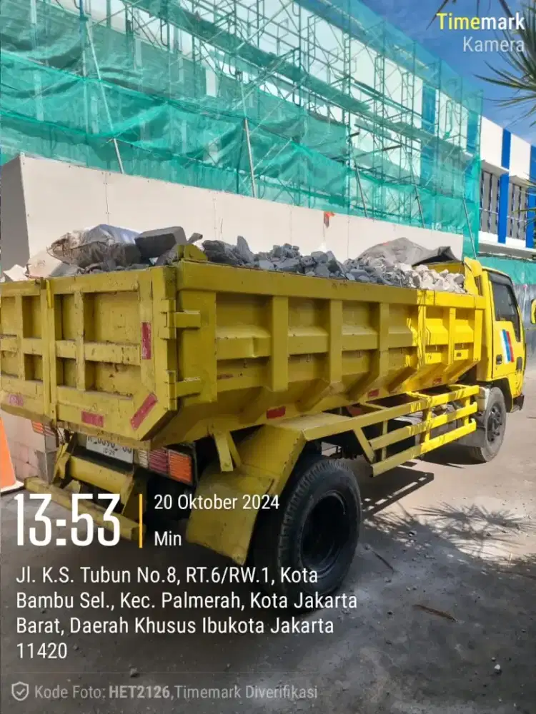 Jasa buang puing dan sampah proyek