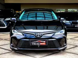 TOYOTA COROLLA ALTIS V AUTOMATIC FULL SPEC 2020 BLACK