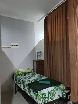 Terapis wanita atau kerjasama
