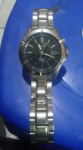 Dijual jam tangan ori merk Seiko kinetic titanium