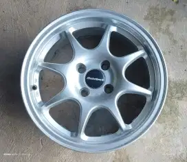 Velg satuan R15 pcd 4 x 100