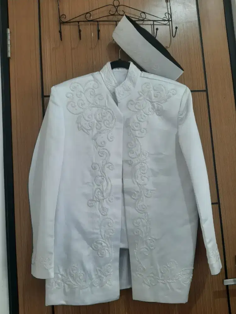 PRELOVED LIKE NEW Sepasang Baju Akad Kebaya Beskap