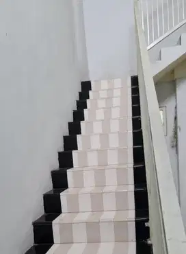 Rumah Jalan Bintan Randuagung Kebomas Bangunan 2 Lantai SIAP HUNI