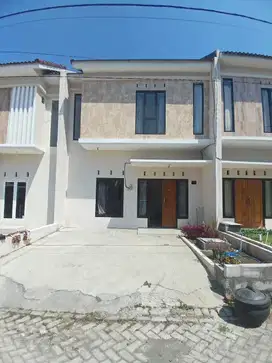 SEWA RUMAH KARANGPLOSO MALANG BAYAR BULANAN