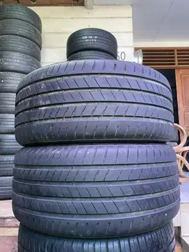 Ban Bridgestone Alenza RFT/Runflat 275 40 r20 2pcs