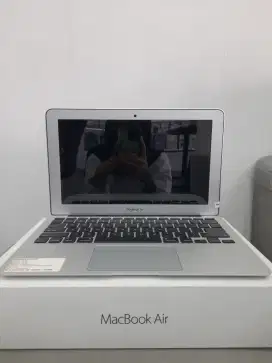 Macbook air 2015 (4/128gb)