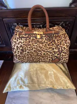 Tas bahan satin