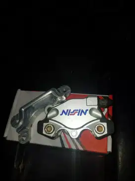 Kaliper Nissin 2 Piston dengan bracket ARM