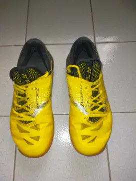 Sepatu Badminton Yonex Ori Power Cushion Uk.36