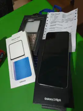 DIJUAL SAMSUNG Z FLIP 5 8/512 G FULL SET BONUS 2 CASTING