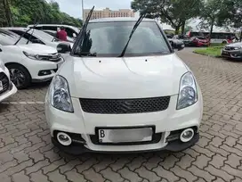 Suzuki Swift GT 2012 AT Matic Putih Kondisi Luar biasa Velg racing