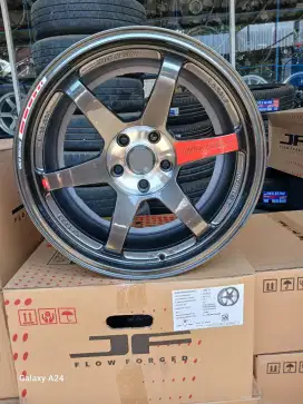 Rays te37 sl ring 18x9,5 pcd 5x114,3 ET 25 innova reborn zenix