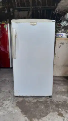 Kulkas 1 pintu Fujitec