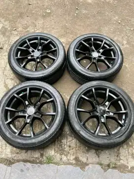 Velg racing mobil R17 pcd 5x114