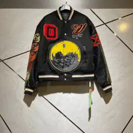 BUNDLING VARSITY JACKETS