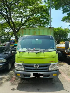 Dijual Truck HINO Box Tahun 2019