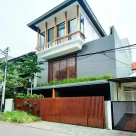 Rumah Mewah Siap Huni + Private Pool Di Pondok Indah Jakarta Selatan
