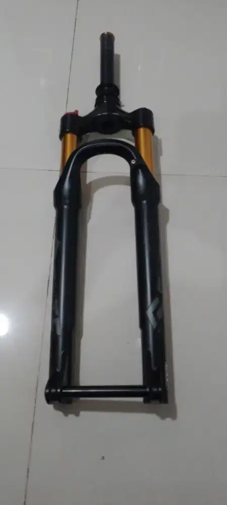 Fork / shock sepeda