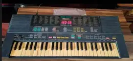 Keyboard Yamaha PortaSound PSS-580