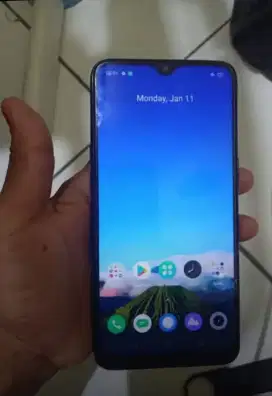 Realme 3.  3/32. Nominus mulus