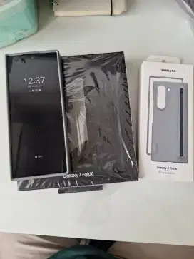 Samsung Z Fold 6 256 gb silver + S pen case