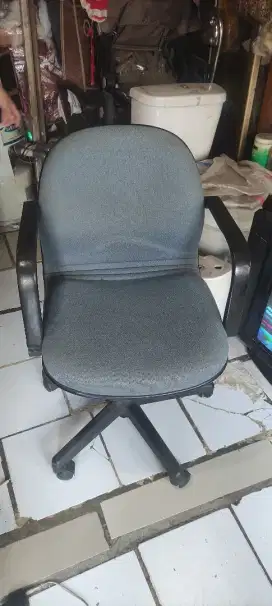 KURSI KANTOR/STAFF HIDROLIK