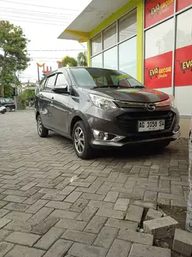 Daihatsu Sigra R 1.2 manual 2019