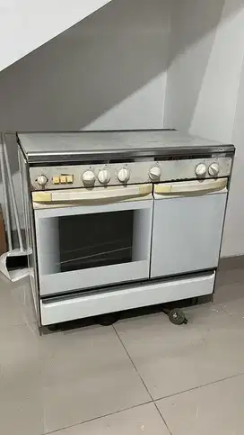kompor standing Elextrolux