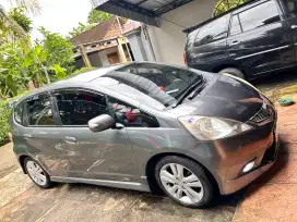 Dijual Honda Jazz RS 2010 GE8 Manual Gray Bulu Kera Abu Abu