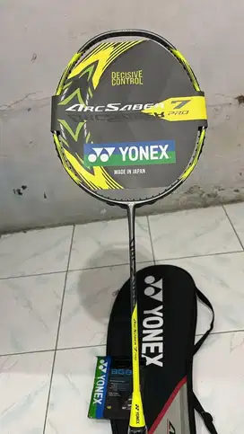 Raket yonex arcsaber 7 pro