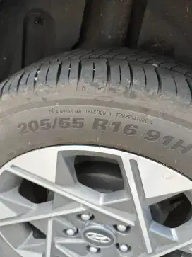 Ban Kumho Solus HS63 205 55 R16