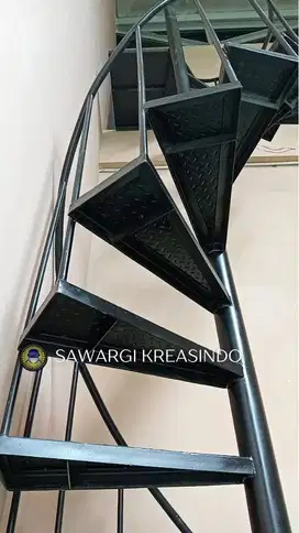 Terima pasang Tangga besi putar / tangga rebah murah di bandung