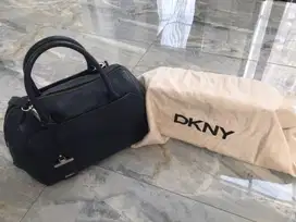Preloved Tas kerja DKNY navy original