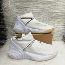 Sepatu Sneakers Basket AIR JORD4N WHY NOT ZERO 0.1 PFX White prelov