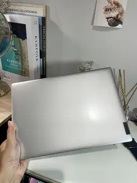 Laptop LENOVO IDEA PAD SLIM 1 11, SEPERTI BARU!! No Minus!!