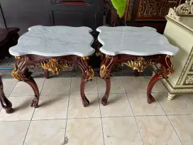 Sepasang meja marmer
