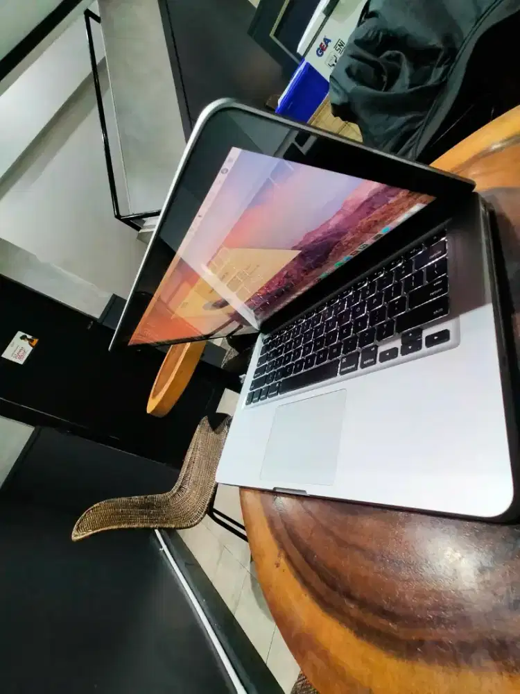 macbook pro 2012 RAM 16 SSD 256